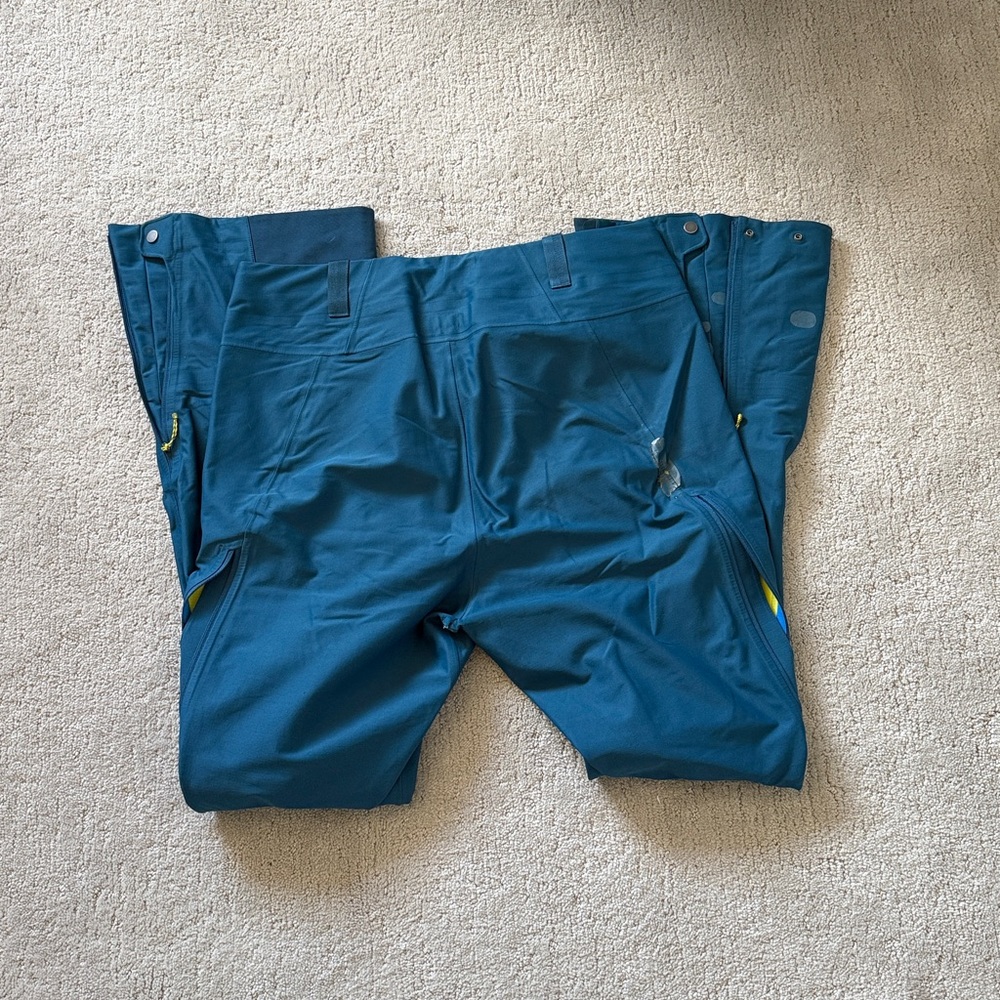 Patagonia Mens Adventure Pants - Patched - Picture 5 of 5